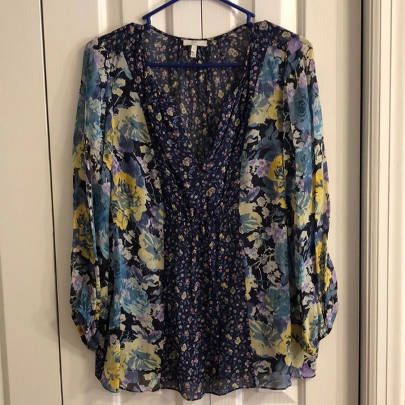 Joie Tops - Joie size M pretty floral print tunic size medium
